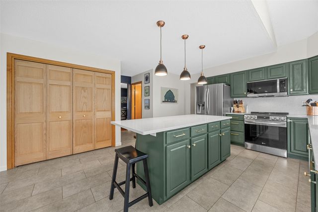 603 High Point Drive SW, Cedar Rapids, IA 52404