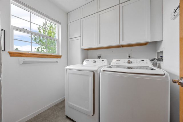 603 High Point Drive SW, Cedar Rapids, IA 52404