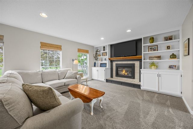 603 High Point Drive SW, Cedar Rapids, IA 52404