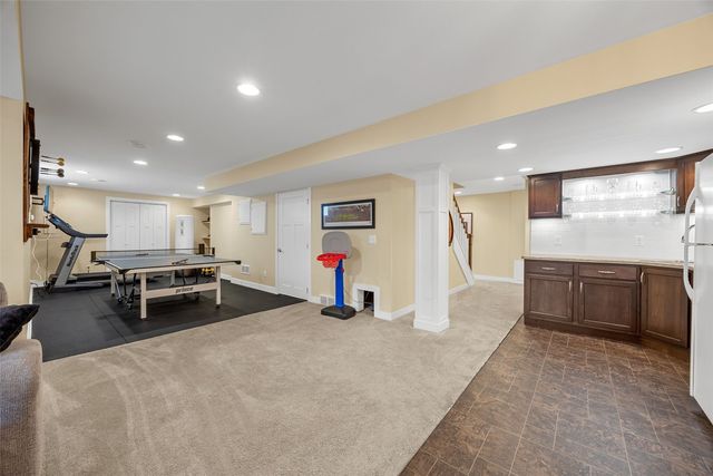 603 High Point Drive SW, Cedar Rapids, IA 52404