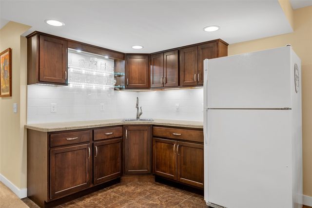603 High Point Drive SW, Cedar Rapids, IA 52404