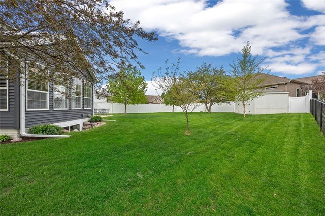 603 High Point Drive SW, Cedar Rapids, IA 52404