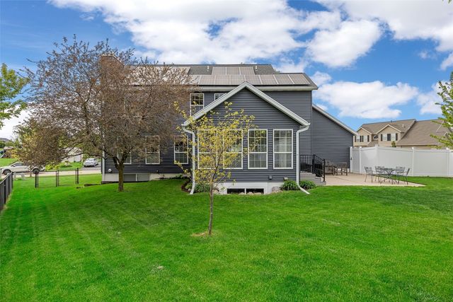 603 High Point Drive SW, Cedar Rapids, IA 52404