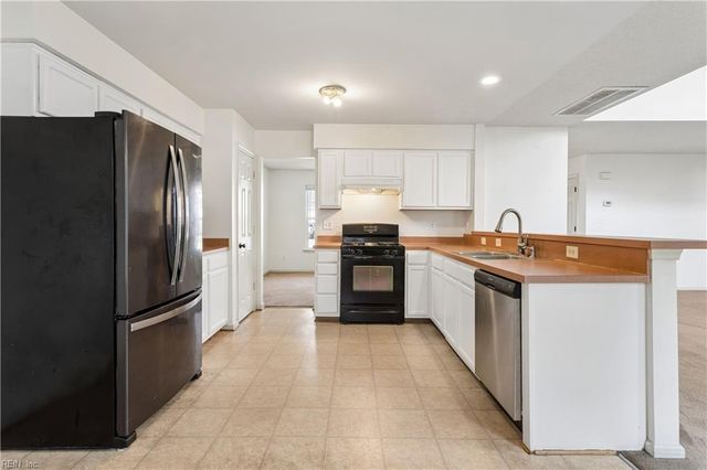 23179 Spring Crest DR, Carrollton, VA 23314