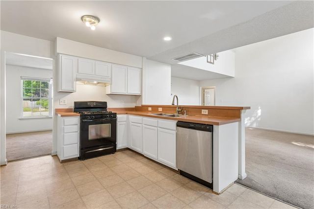 23179 Spring Crest DR, Carrollton, VA 23314