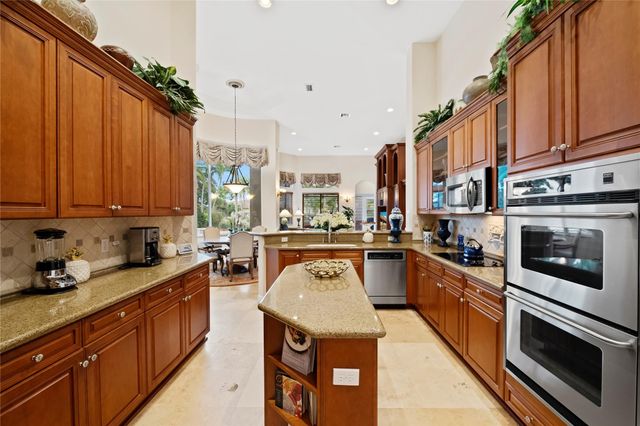 7276 NW 127th Way, Parkland, FL 33076