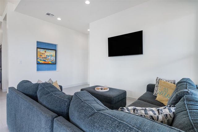 3841 Biscayne Beach Road, Crystal Beach, TX 77650