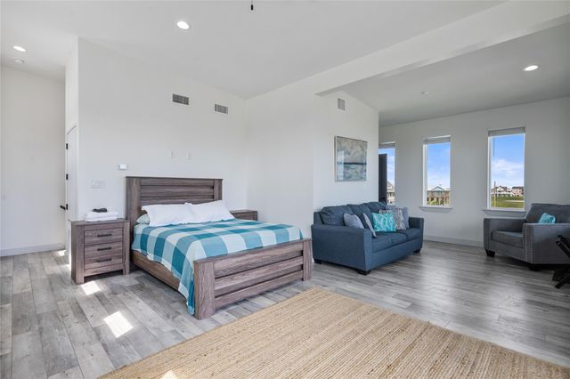 3841 Biscayne Beach Road, Crystal Beach, TX 77650