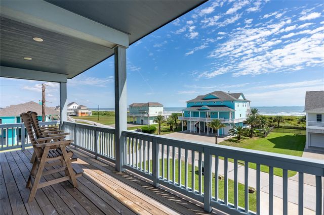 3841 Biscayne Beach Road, Crystal Beach, TX 77650