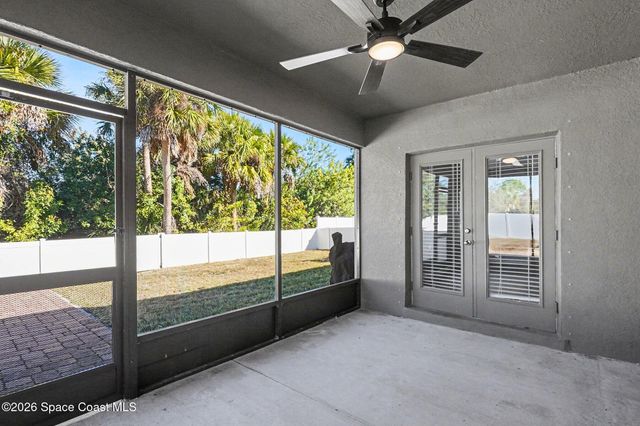 2712 Snapdragon Drive NW, Palm Bay, FL 32907