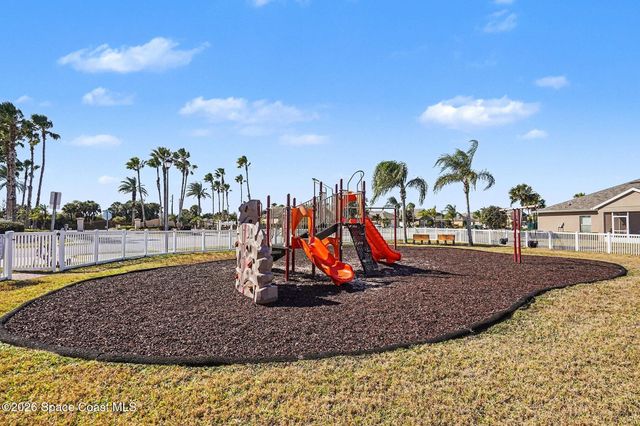 2712 Snapdragon Drive NW, Palm Bay, FL 32907