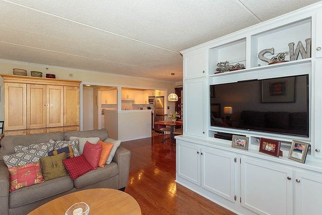 100 Cove Way 309, Quincy, MA 02169