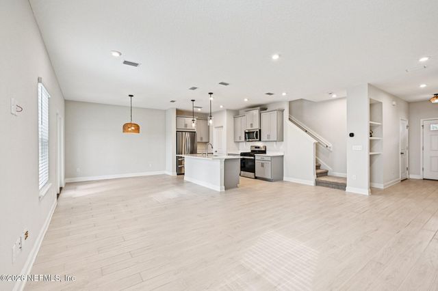 13019 HOLSINGER Boulevard, Jacksonville, FL 32256