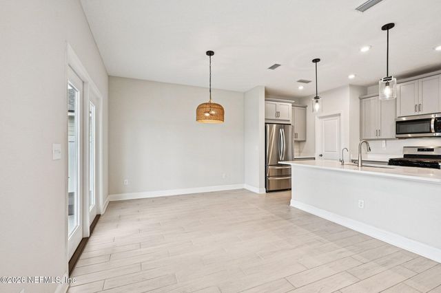 13019 HOLSINGER Boulevard, Jacksonville, FL 32256