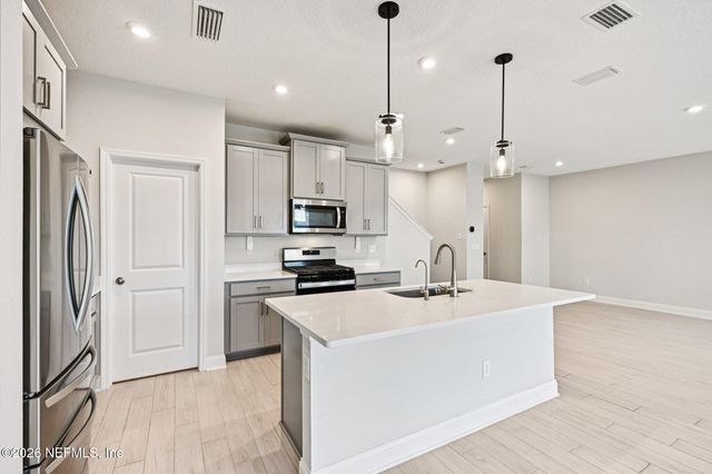 13019 HOLSINGER Boulevard, Jacksonville, FL 32256