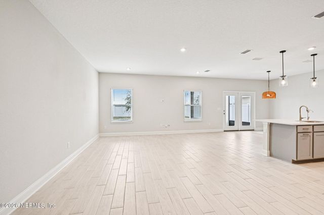 13019 HOLSINGER Boulevard, Jacksonville, FL 32256