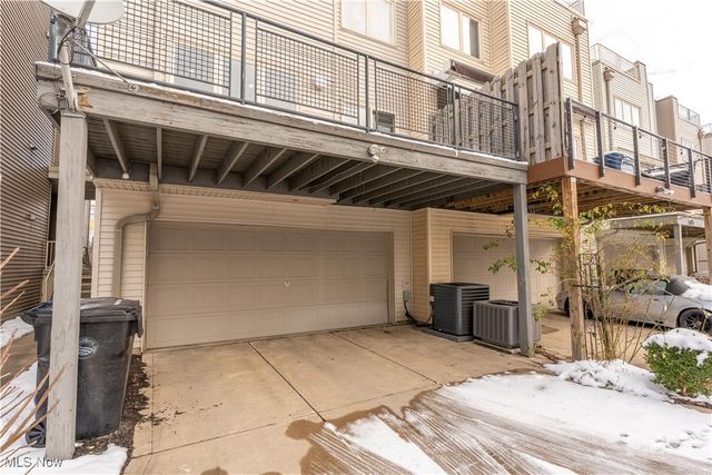 2252 W 5th Street, Cleveland, OH 44113