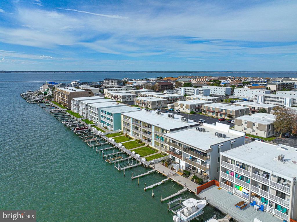 Image 45 of property listing at 413 BAYSHORE DR #201, Ocean City, MD 21842
