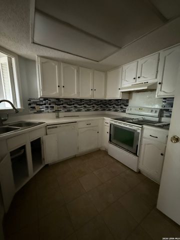 6832 Stockport, San Antonio, TX 78239