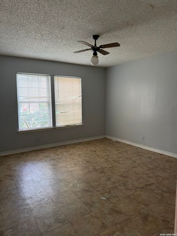 6832 Stockport, San Antonio, TX 78239