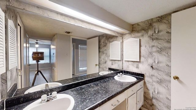 6832 Stockport, San Antonio, TX 78239