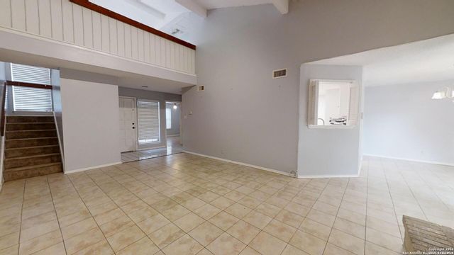 6832 Stockport, San Antonio, TX 78239