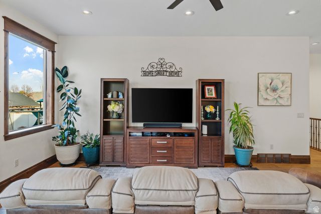 2644 W TITANS CT, South Jordan, UT 84095