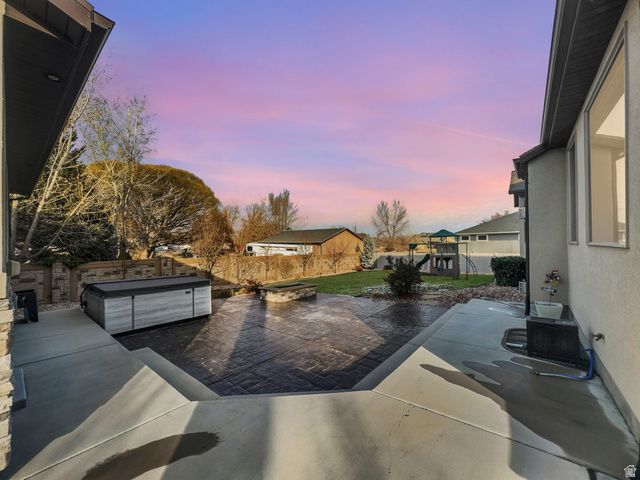 2644 W TITANS CT, South Jordan, UT 84095