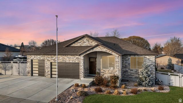 2644 W TITANS CT, South Jordan, UT 84095