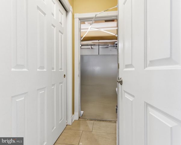 203 JONATHAN LN, Marlton, NJ 08053