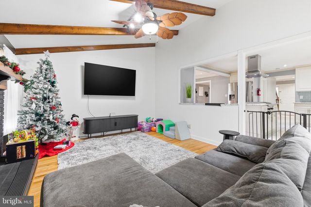 203 JONATHAN LN, Marlton, NJ 08053