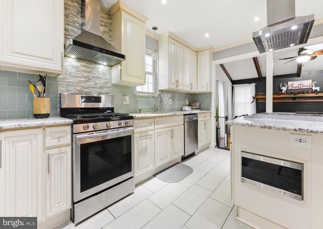 203 JONATHAN LN, Marlton, NJ 08053