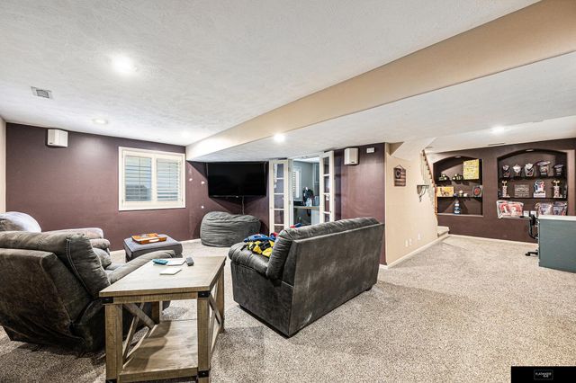 4633 N 139th Avenue, Omaha, NE 68164