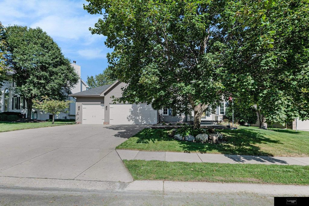 4633 N 139th Avenue, Omaha, NE 68164