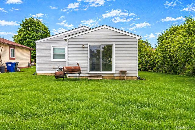 29071 Annapolis Road, Westland, MI 48186