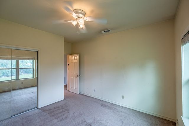 182 Glenvalley Cir, Bandera, TX 78003