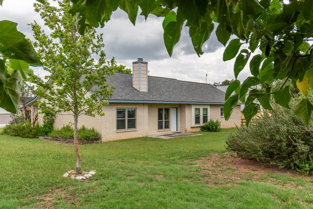 182 Glenvalley Cir, Bandera, TX 78003