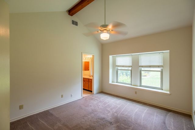 182 Glenvalley Cir, Bandera, TX 78003
