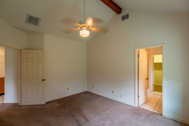 182 Glenvalley Cir, Bandera, TX 78003