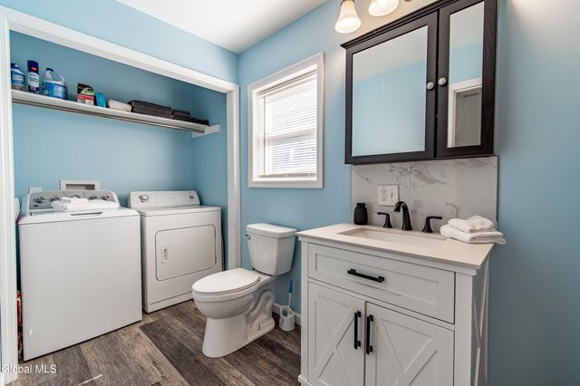 83 2nd Avenue, Troy, NY 12180