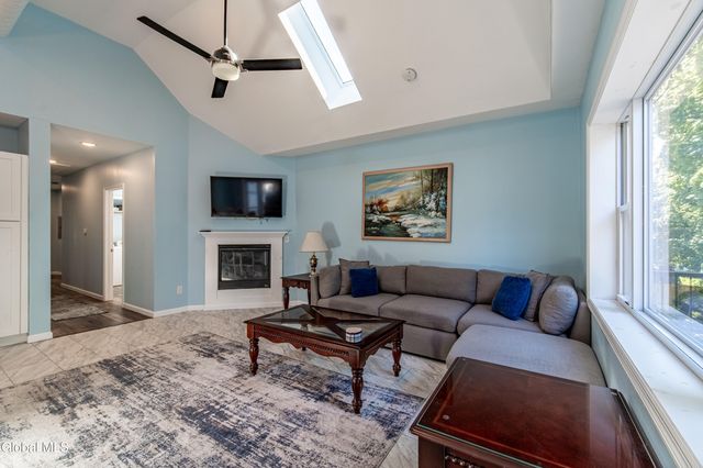 83 2nd Avenue, Troy, NY 12180