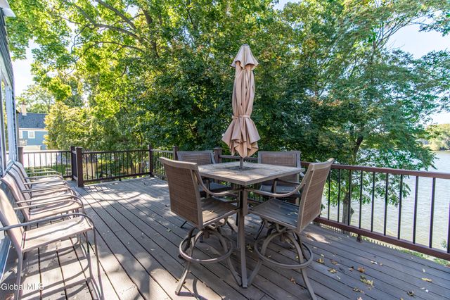 83 2nd Avenue, Troy, NY 12180