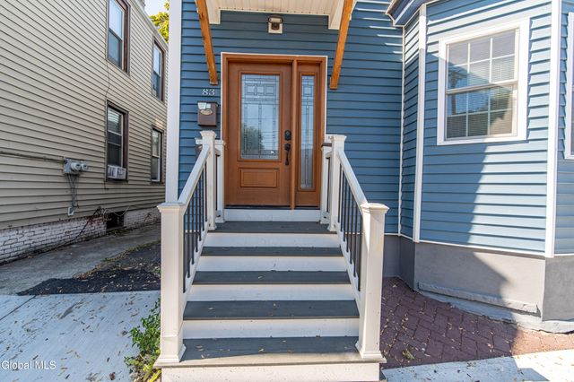 83 2nd Avenue, Troy, NY 12180