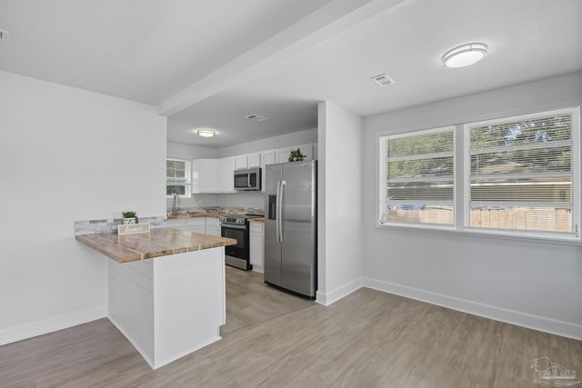 636 Elite Rd, Pensacola, FL 32507