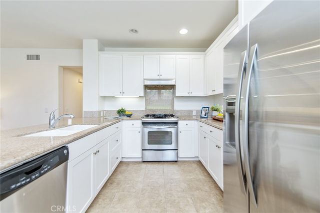 59 City Stroll, Irvine, CA 92620