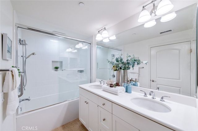 59 City Stroll, Irvine, CA 92620