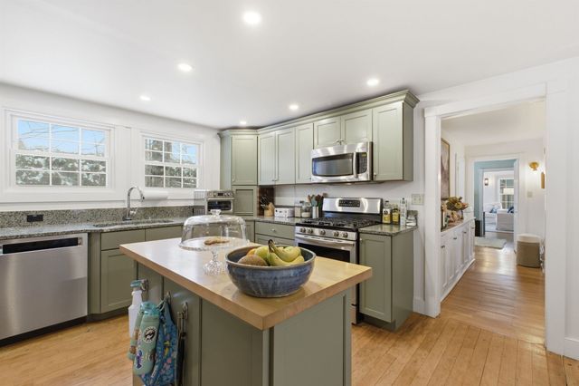 4946 South Road, Woodstock, VT 05071