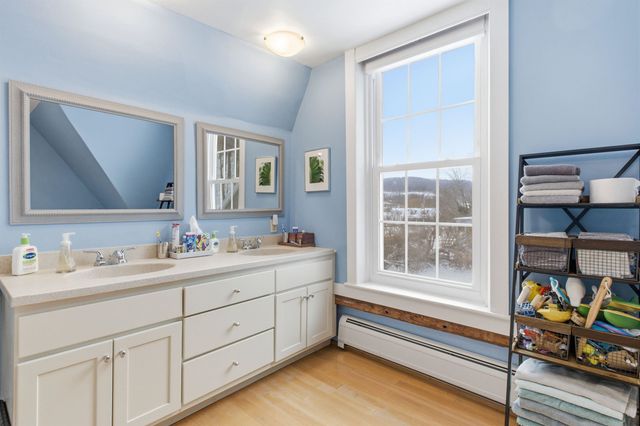 4946 South Road, Woodstock, VT 05071