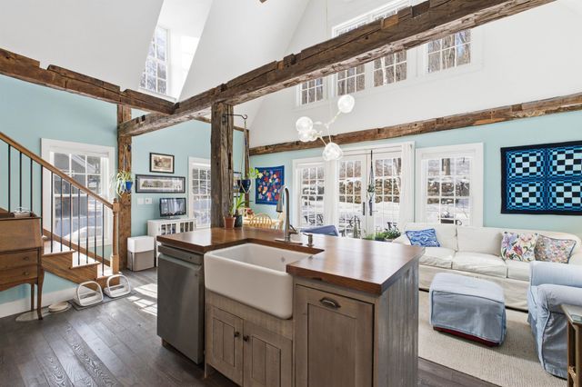 4946 South Road, Woodstock, VT 05071