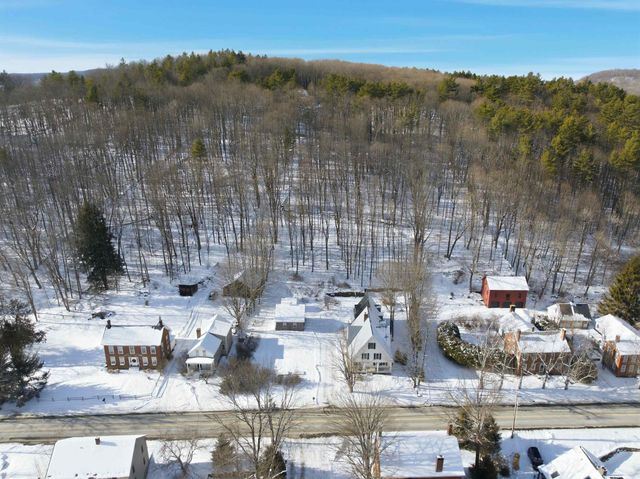 4946 South Road, Woodstock, VT 05071